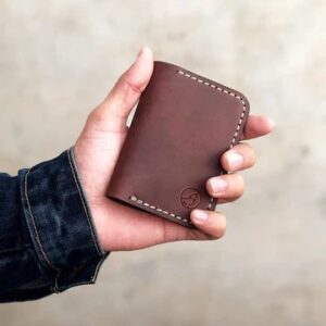 Classic Brown Leather Wallet – Durable & Elegant Design